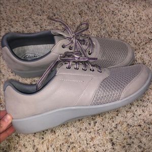 Clarks Cloud Steppers